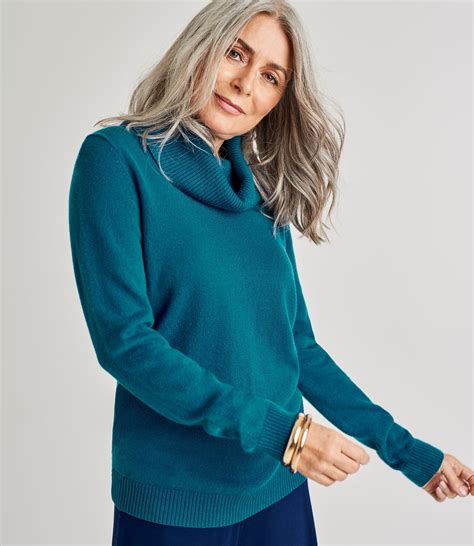 designer jumpers womens